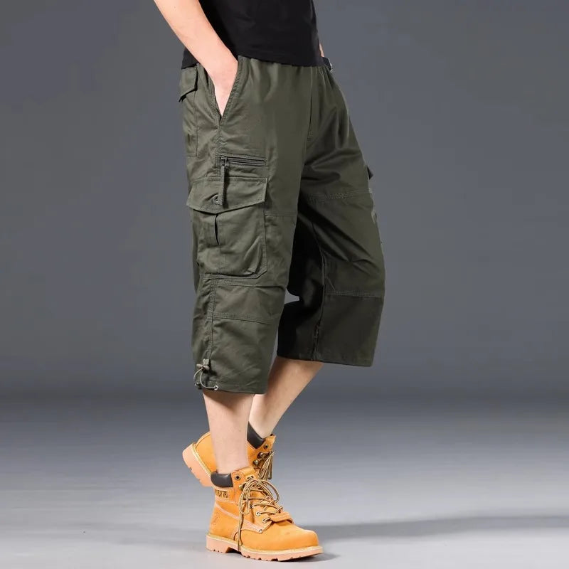 BreezeFlex™ Men’s Cargo Capri Shorts – Loose Fit & Outdoor Ready