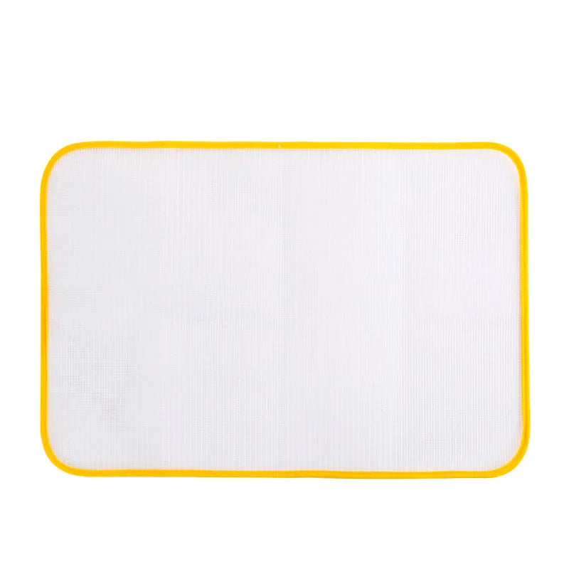 PressSafe Shield – Heat-Resistant Mesh Cloth for Ironing